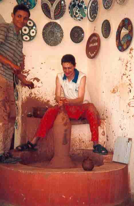 Keith making pottery Click to return